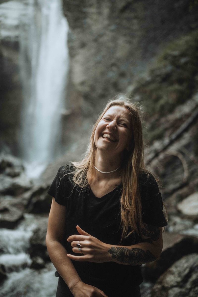 Cours de Yoga en Savoie, Haute-Savoie et en Isère par Marich Yasana Yoga
